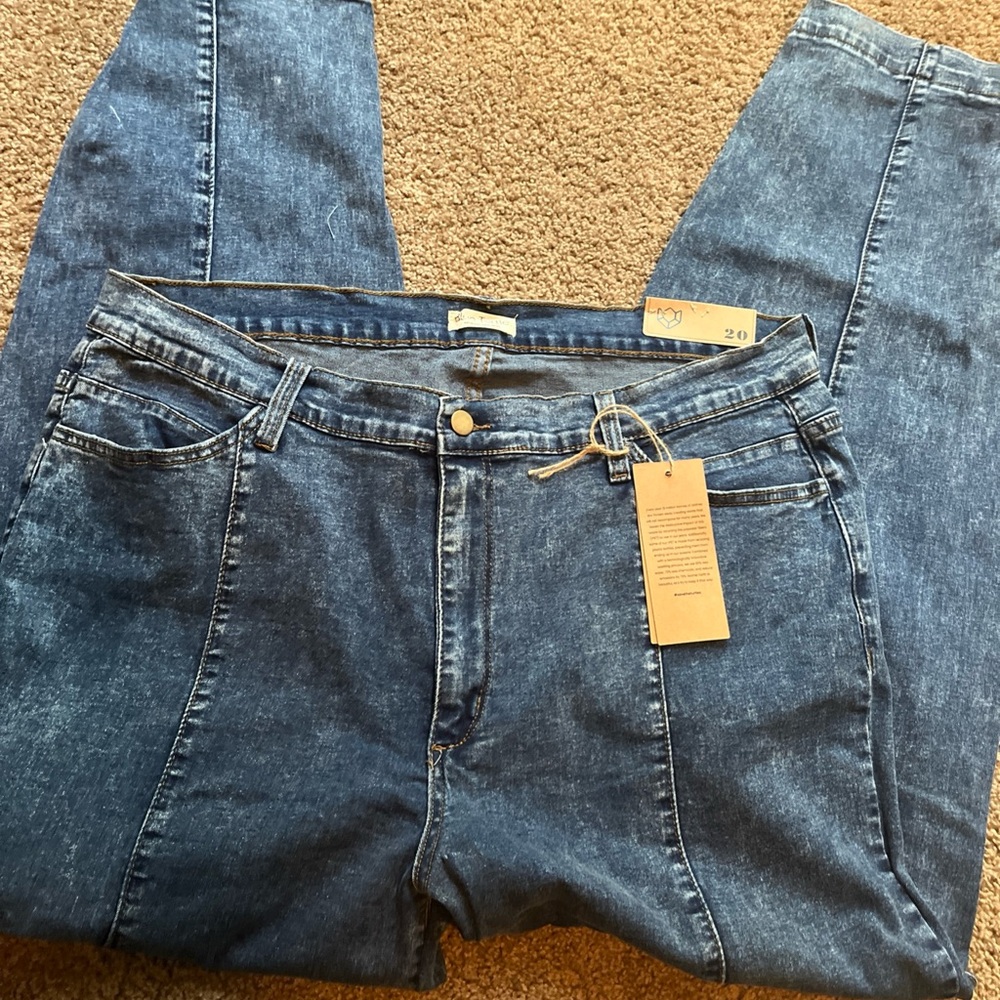 Blue turtle Dark Wash High-Rise jogger Jeans with Tag size 20 Boutique